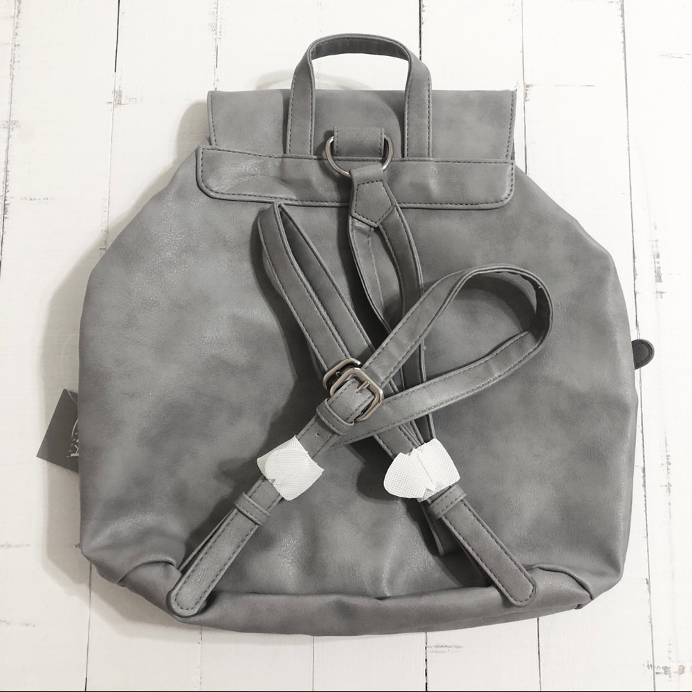 Ulta Beauty Grey Backpack 🤍✨ - Picture 6 of 6